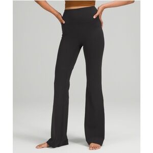 Groove Nulu Super-High Rise Flared Pant *Regular